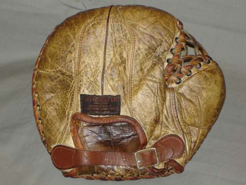 Winchester Basemitt Bak